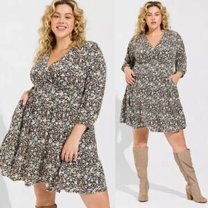 TORRID Studio Knit Micro Floral Surplice Tiered Mini Dress Pockets Plus Sz 2X